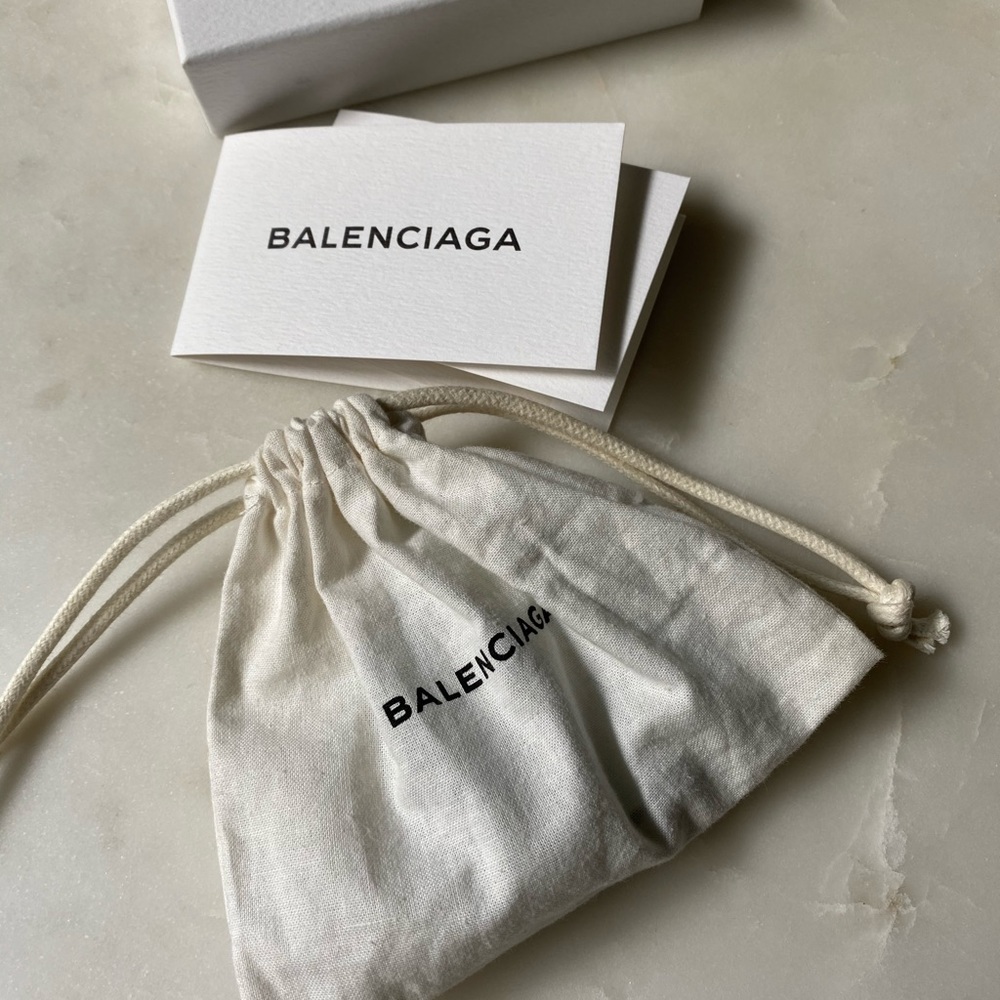 Balenciaga leather studded bracelet - Picture 13 of 13